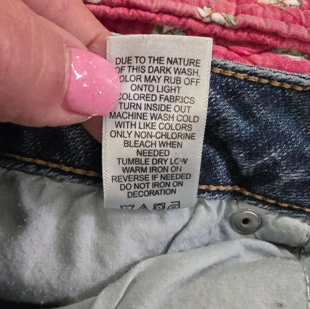 Distressed Denim Shorts Star Patch Raw Hem Blue Womens 11/12 Mid Rise Cutoff - Picture 7 of 10